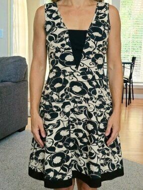 Effie's Heart sz Medium black /cream fit and flare floral print sleeveless dress